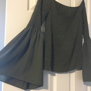 Express off the shoulder top with flowing arms